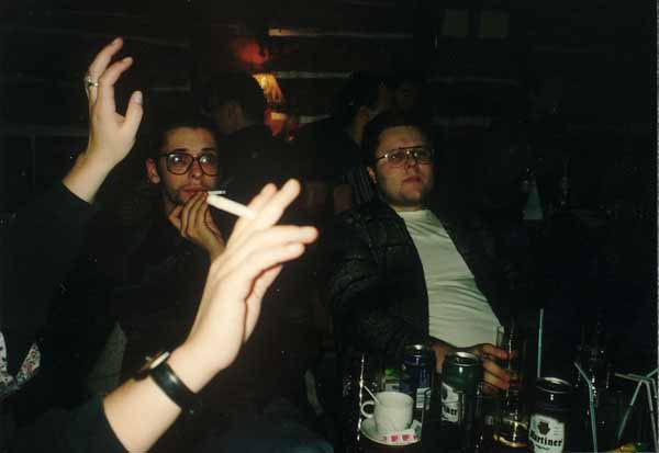 If picture is not shown here, it probably doesnot exist for this quality ... (choose another quality)