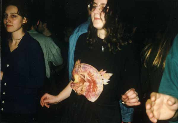 If picture is not shown here, it probably doesnot exist for this quality ... (choose another quality)