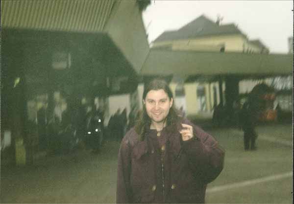 If picture is not shown here, it probably doesnot exist for this quality ... (choose another quality)