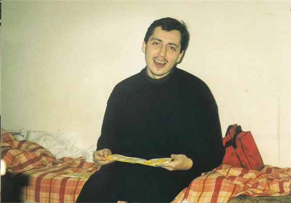 If picture is not shown here, it probably doesnot exist for this quality ... (choose another quality)