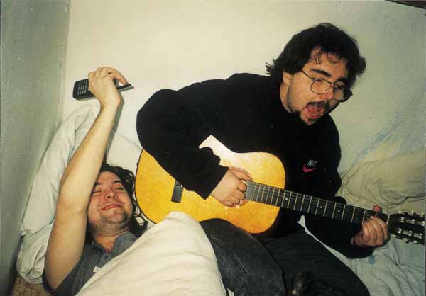 If picture is not shown here, it probably doesnot exist for this quality ... (choose another quality)