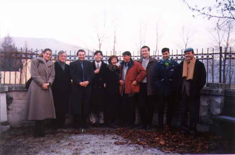 If picture is not shown here, it probably doesnot exist for this quality ... (choose another quality)