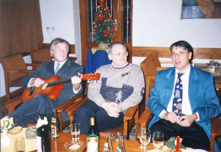 If picture is not shown here, it probably doesnot exist for this quality ... (choose another quality)