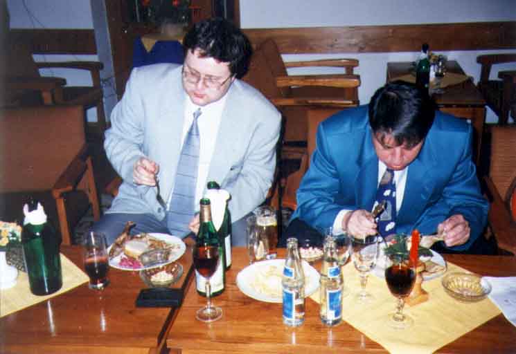 If picture is not shown here, it probably doesnot exist for this quality ... (choose another quality)