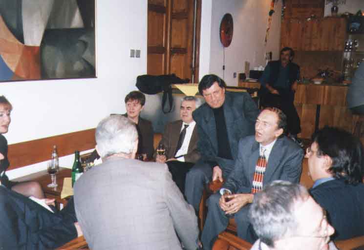 If picture is not shown here, it probably doesnot exist for this quality ... (choose another quality)