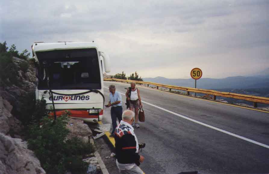 If picture is not shown here, it probably doesnot exist for this quality ... (choose another quality)