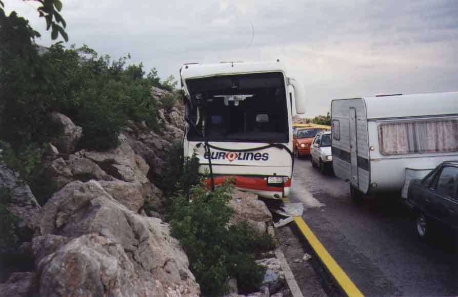 If picture is not shown here, it probably doesnot exist for this quality ... (choose another quality)