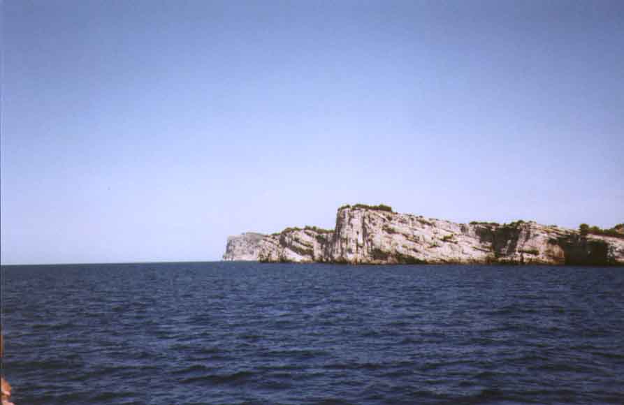 If picture is not shown here, it probably doesnot exist for this quality ... (choose another quality)