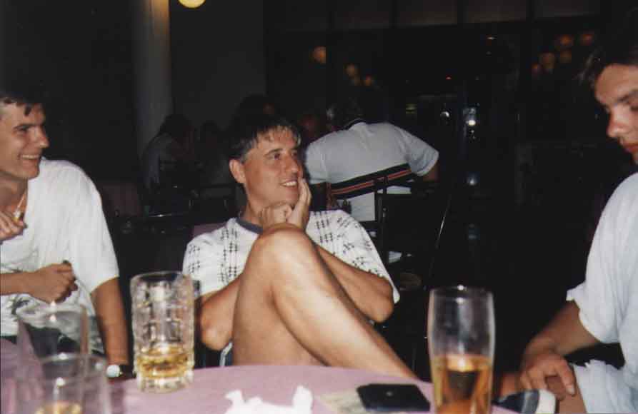 If picture is not shown here, it probably doesnot exist for this quality ... (choose another quality)