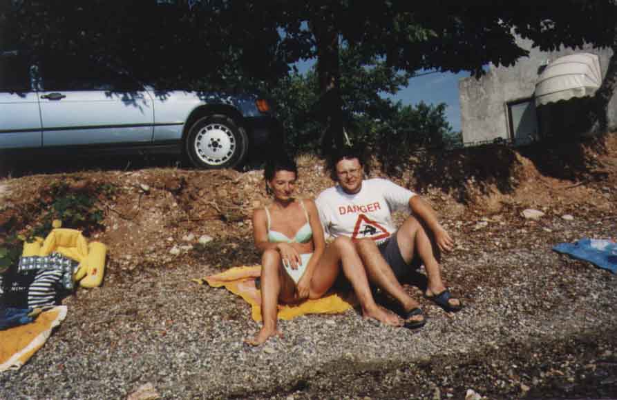 If picture is not shown here, it probably doesnot exist for this quality ... (choose another quality)