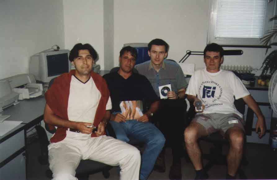 If picture is not shown here, it probably doesnot exist for this quality ... (choose another quality)