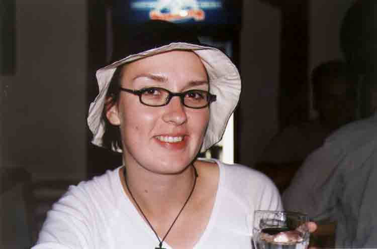 If picture is not shown here, it probably doesnot exist for this quality ... (choose another quality)