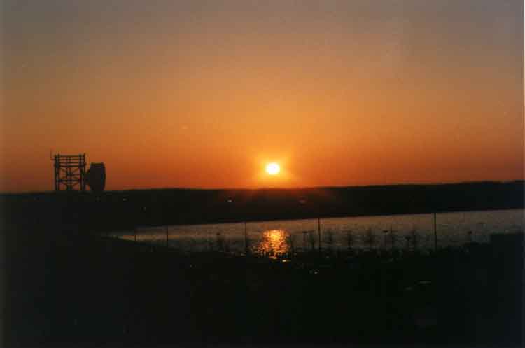 If picture is not shown here, it probably doesnot exist for this quality ... (choose another quality)