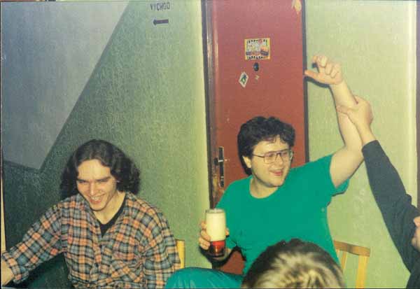 If picture is not shown here, it probably doesnot exist for this quality ... (choose another quality)