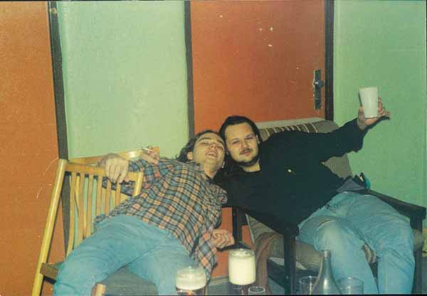 If picture is not shown here, it probably doesnot exist for this quality ... (choose another quality)