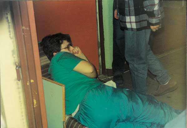 If picture is not shown here, it probably doesnot exist for this quality ... (choose another quality)