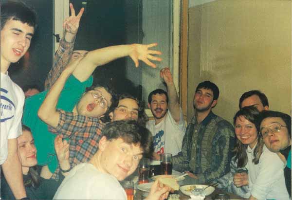 If picture is not shown here, it probably doesnot exist for this quality ... (choose another quality)