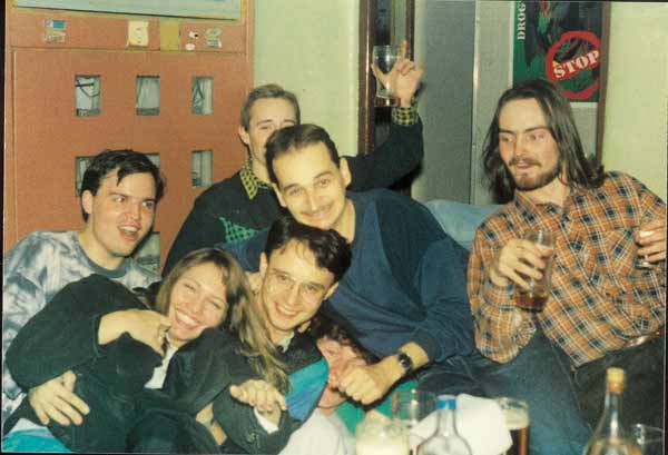 If picture is not shown here, it probably doesnot exist for this quality ... (choose another quality)