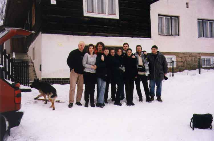 If picture is not shown here, it probably doesnot exist for this quality ... (choose another quality)