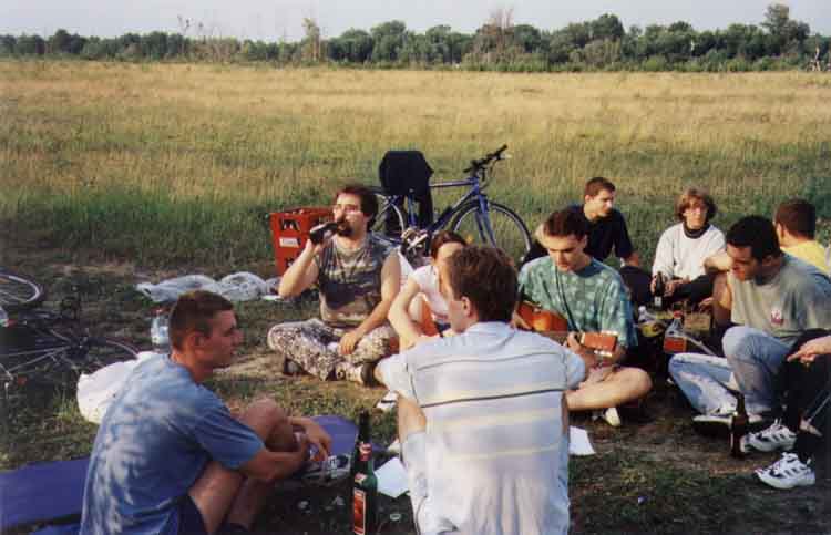 If picture is not shown here, it probably doesnot exist for this quality ... (choose another quality)