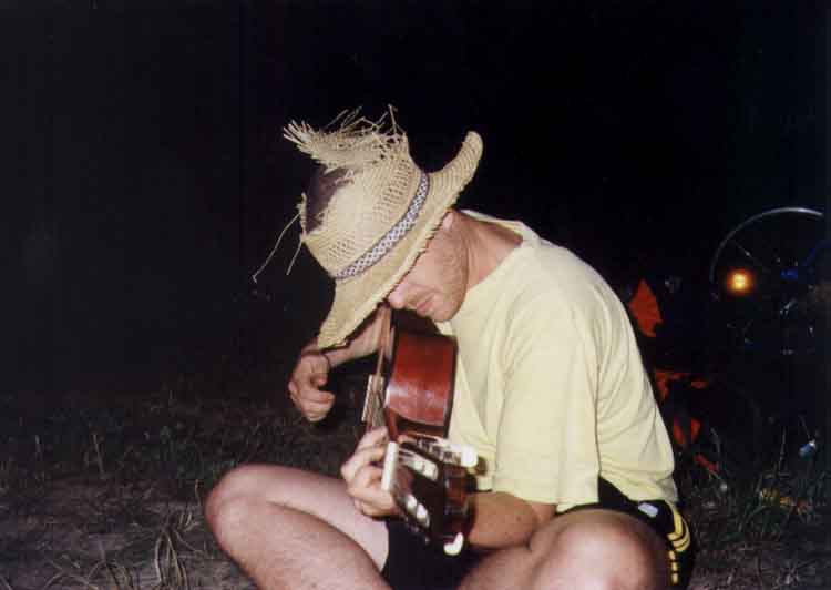 If picture is not shown here, it probably doesnot exist for this quality ... (choose another quality)