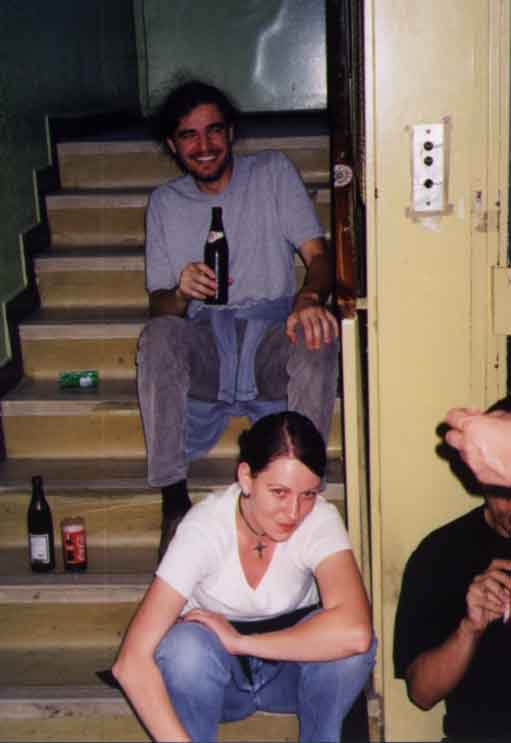 If picture is not shown here, it probably doesnot exist for this quality ... (choose another quality)