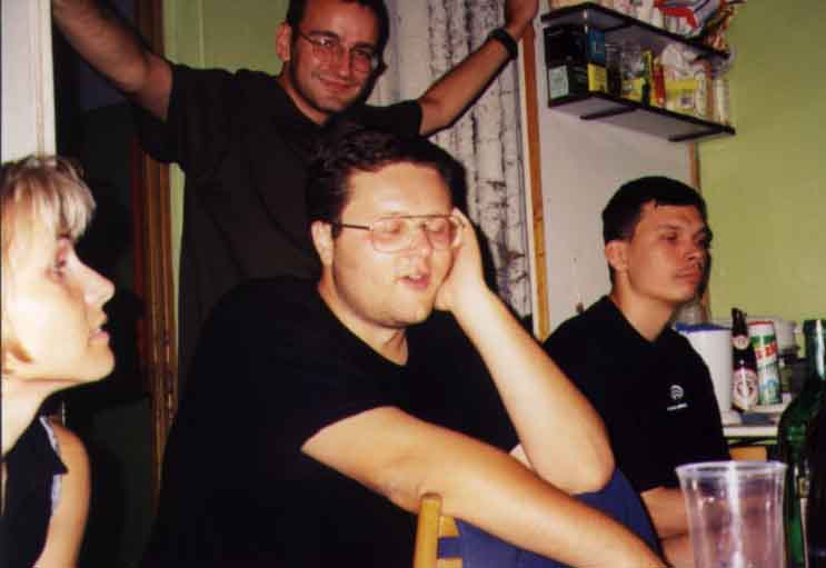 If picture is not shown here, it probably doesnot exist for this quality ... (choose another quality)