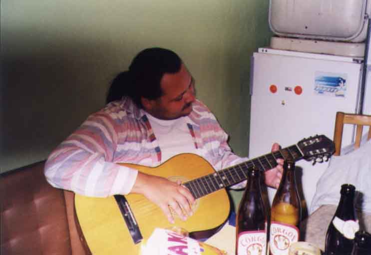 If picture is not shown here, it probably doesnot exist for this quality ... (choose another quality)