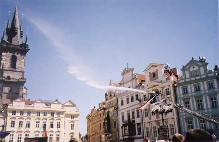 If picture is not shown here, it probably doesnot exist for this quality ... (choose another quality)