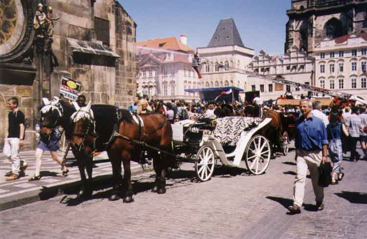 If picture is not shown here, it probably doesnot exist for this quality ... (choose another quality)