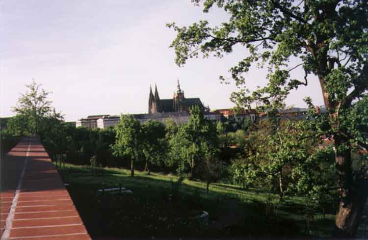 If picture is not shown here, it probably doesnot exist for this quality ... (choose another quality)