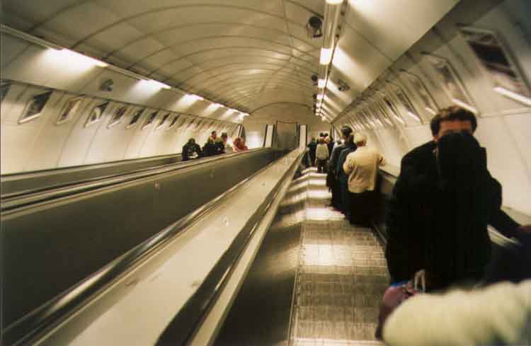 If picture is not shown here, it probably doesnot exist for this quality ... (choose another quality)