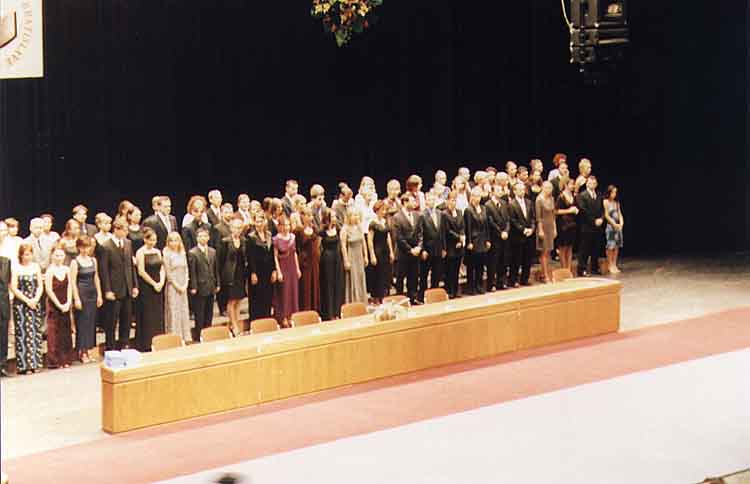 If picture is not shown here, it probably doesnot exist for this quality ... (choose another quality)