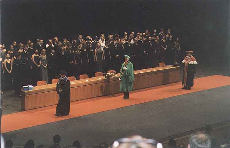 If picture is not shown here, it probably doesnot exist for this quality ... (choose another quality)