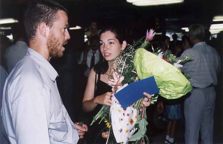 If picture is not shown here, it probably doesnot exist for this quality ... (choose another quality)