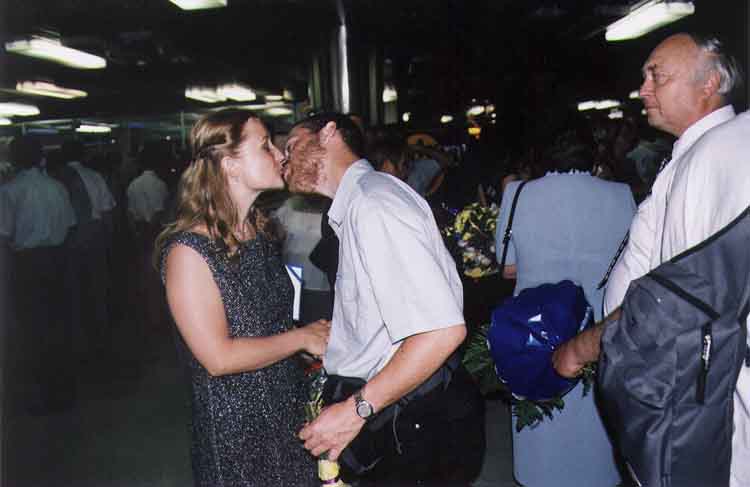 If picture is not shown here, it probably doesnot exist for this quality ... (choose another quality)