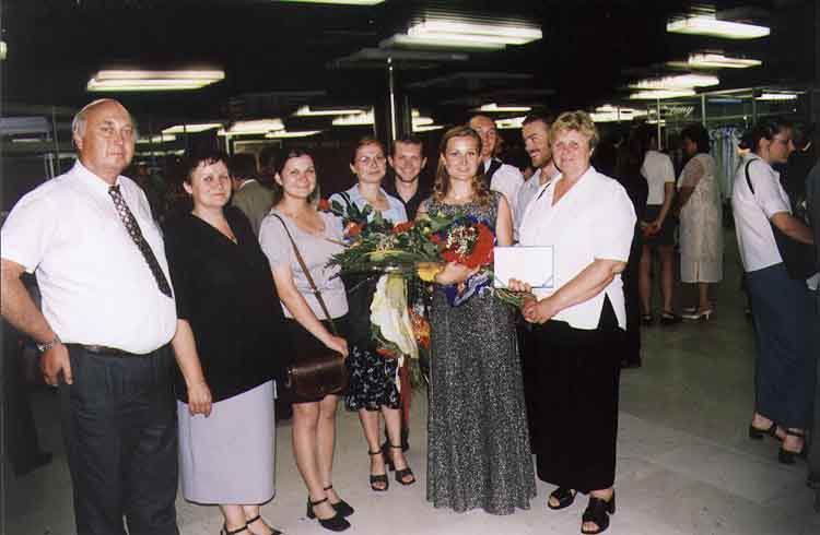 If picture is not shown here, it probably doesnot exist for this quality ... (choose another quality)