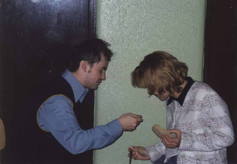 If picture is not shown here, it probably doesnot exist for this quality ... (choose another quality)