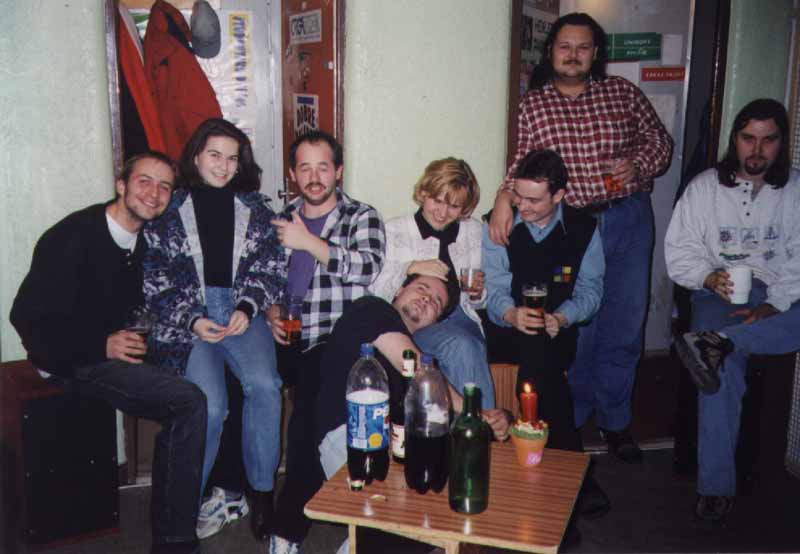 If picture is not shown here, it probably doesnot exist for this quality ... (choose another quality)