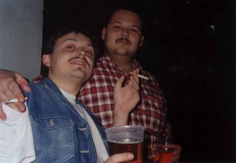 If picture is not shown here, it probably doesnot exist for this quality ... (choose another quality)