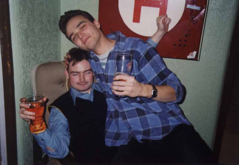 If picture is not shown here, it probably doesnot exist for this quality ... (choose another quality)