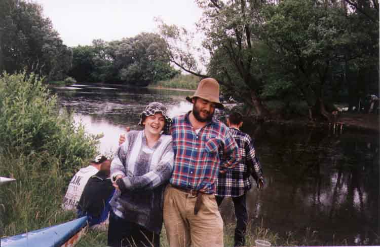 If picture is not shown here, it probably doesnot exist for this quality ... (choose another quality)