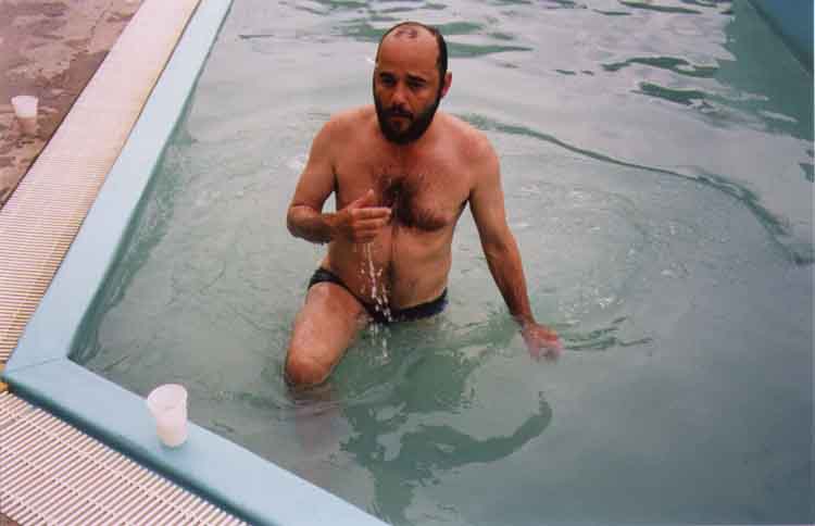 If picture is not shown here, it probably doesnot exist for this quality ... (choose another quality)