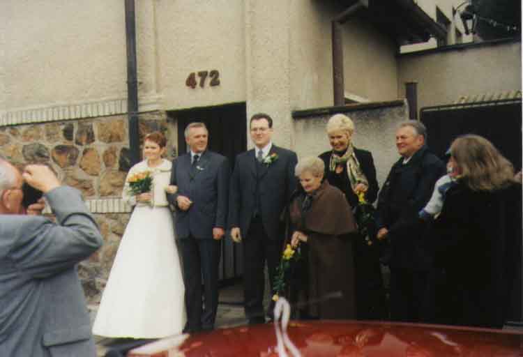 If picture is not shown here, it probably doesnot exist for this quality ... (choose another quality)