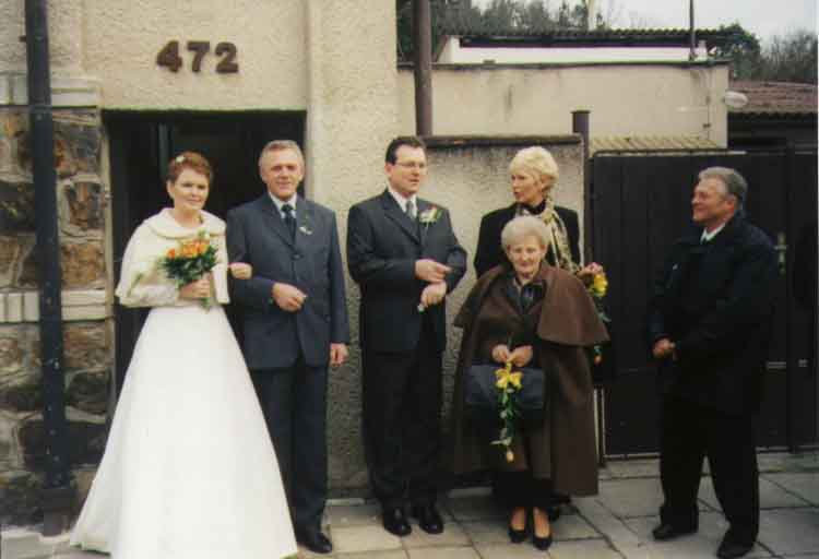 If picture is not shown here, it probably doesnot exist for this quality ... (choose another quality)