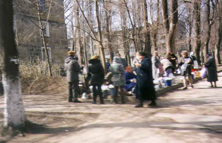 If picture is not shown here, it probably doesnot exist for this quality ... (choose another quality)