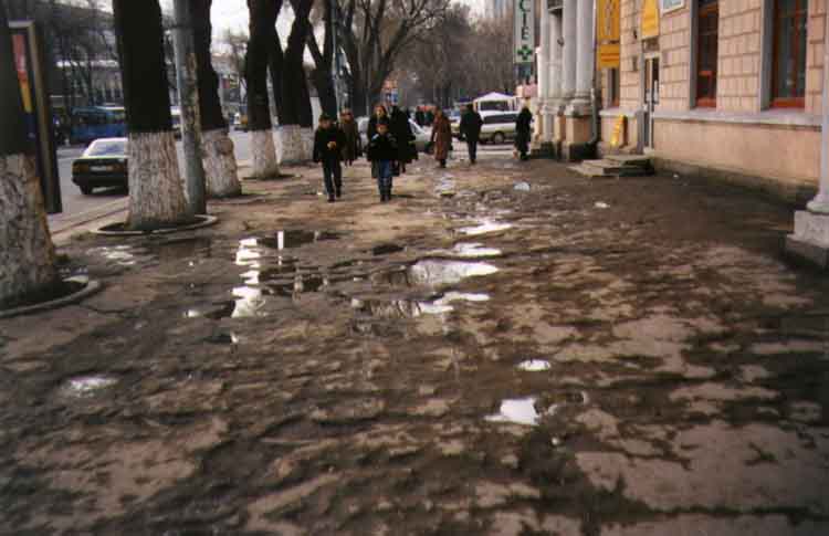 If picture is not shown here, it probably doesnot exist for this quality ... (choose another quality)