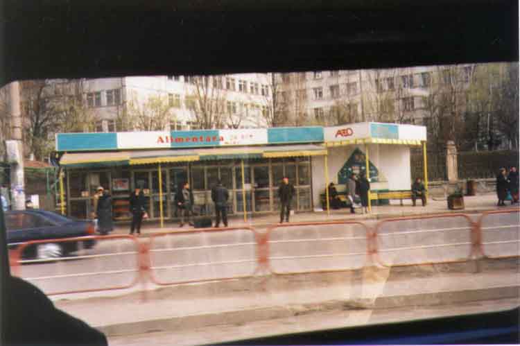 If picture is not shown here, it probably doesnot exist for this quality ... (choose another quality)