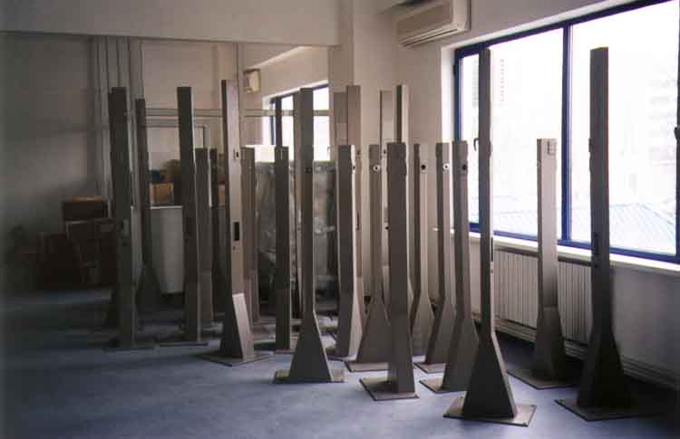 If picture is not shown here, it probably doesnot exist for this quality ... (choose another quality)