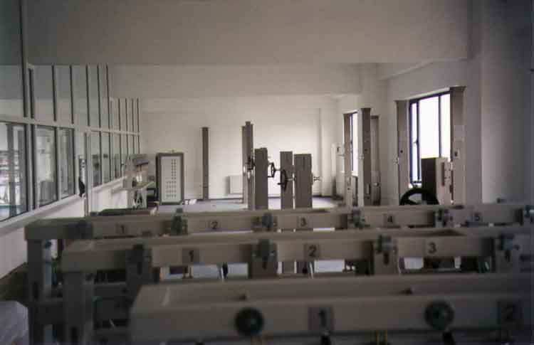 If picture is not shown here, it probably doesnot exist for this quality ... (choose another quality)